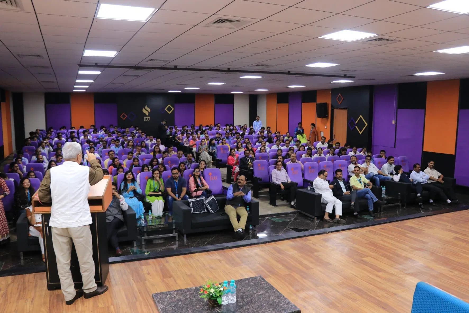 JLU Admissions - Student Orientation