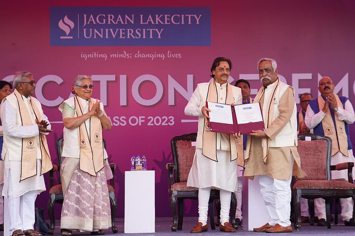 Padmabhushan Smt. Sudha Murty